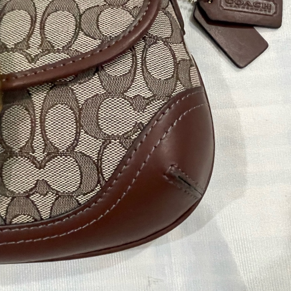 Coach Brown Signature Canvas Buckle Shoulder Bag - Picture 4 of 13